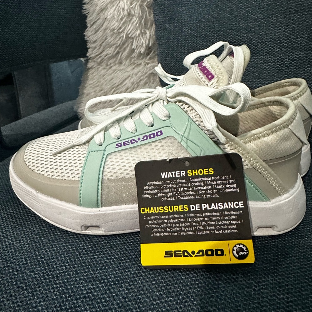 Sea Women's Athletic Shoes - White and Mint